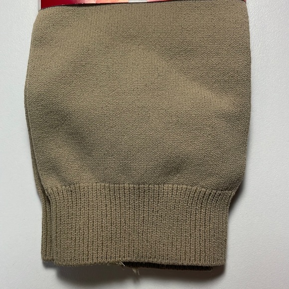 NWT Aerosoles camel color knee-high socks Fit shoe sizes 5.5-11 - Picture 3 of 3